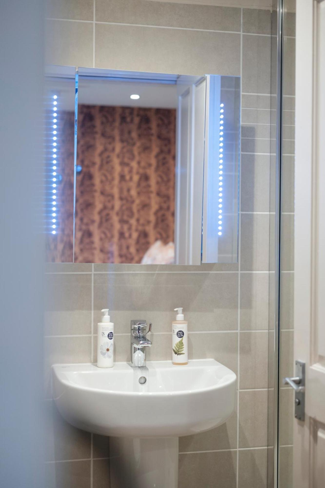 The Close Hotel Tetbury Room photo