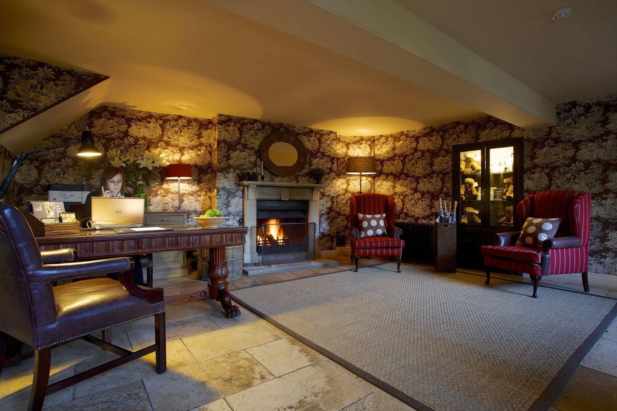 The Close Hotel Tetbury Exterior photo